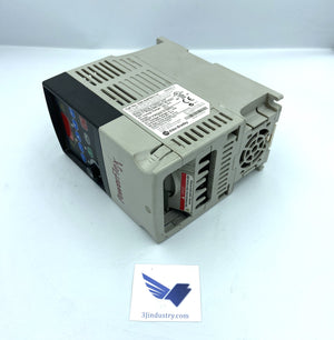 22A-A4P5N114 - POWERFLEX 4  - SERIE A - 1 PHASE - 240VAC -10A - 1HP  -  ALLEN BRADLEY 22AA AC DRIVE