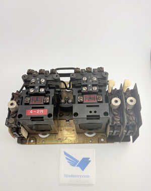 Allen-Bradley Size 0 Reversing Starter Dual Contactor 120V Coil 70A86 Interlock Part number not identified