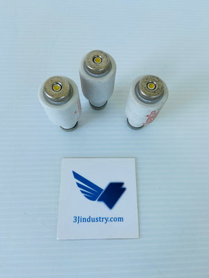 LOT OF 3 5SB2 - 25A - 500V   -  SIEMENS ITE 5SB2 BOTTLE FUSE