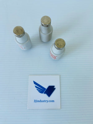 LOT OF 3 5SB2 - 25A - 500V   -  SIEMENS ITE 5SB2 BOTTLE FUSE