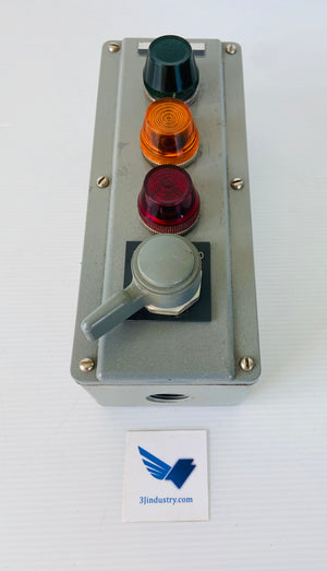 800T3TZ - 4 PUSHBUTTONS  -  ALLEN BRADLEY 800T-3TZ PUSH BUTTON ENCLOSURE