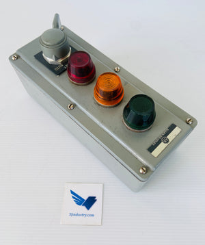 800T3TZ - 4 PUSHBUTTONS  -  ALLEN BRADLEY 800T-3TZ PUSH BUTTON ENCLOSURE