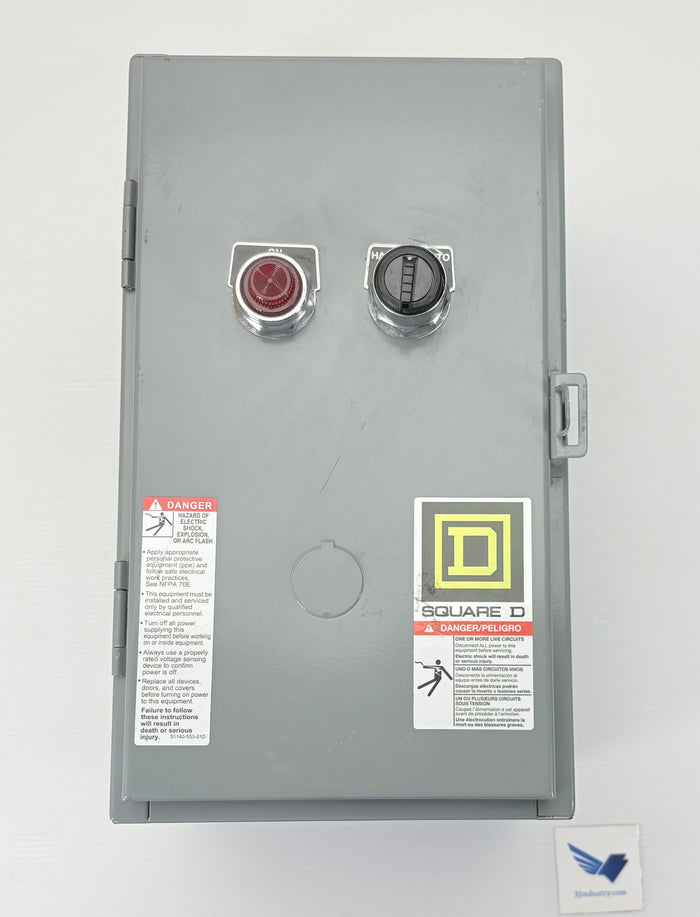 8903SMG2V02CP51X22   -  Square D/ Schneider Electric Nema motor lighting Panel