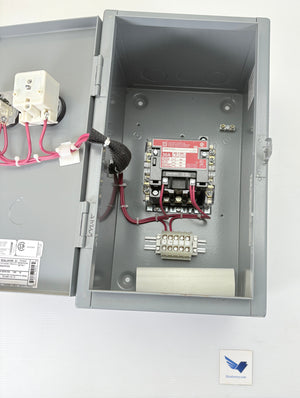8903SMG2V02CP51X22   -  Square D/ Schneider Electric Nema motor lighting Panel