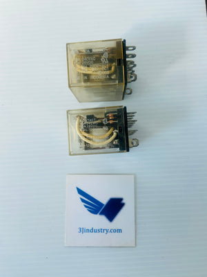 LOT OF 2 - LY4 100/110VAC - 10A  -  OMRON LY4100110VAC RELAY