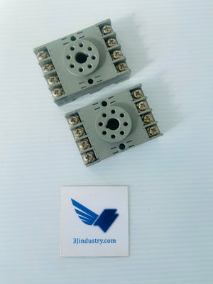 LOT OF 2 5X852E - 10A 300VAC   -  DAYTON 5X852E RELAY SOCKET