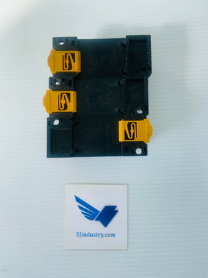 LOT OF 3 PYF14A-E - 5A 250V   -  OMRON PYF14AE RELAY SOCKET