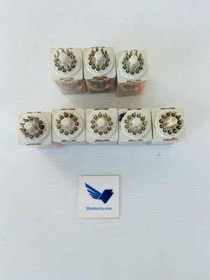 LOT OF 8 - RCP11 003 115/120V 50/60HZ 10A  -  CARLO GAVAZZI  RCP11003 RELAY