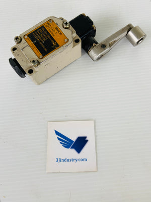 WLCA2-T - 10A - 600VAC - 125 250 480VAC   -  OMRON WLCA2T LIMIT SWITCH