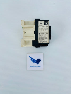 C4 - 60VAC - 6A - 31 - PHASE BARRIER BROKEN  -  LOVATO C4 CONTACTOR