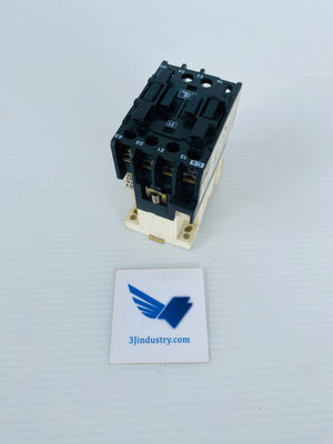 C4 - 60VAC - 6A - 31 - PHASE BARRIER BROKEN  -  LOVATO C4 CONTACTOR
