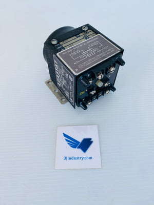 ME-21 - 120V COIL - 60HZ   -  ESNA AGASTAT ME21 TIME DELAY RELAY