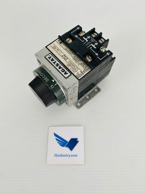 7012AB - 120V - 60HZ - 0,5-5 SEC - 1/4HP   -  AGASTAT  7012AB TIME DELAY RELAY