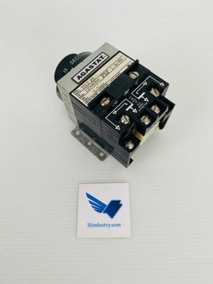 7012AB - 120V - 60HZ - 0,5-5 SEC - 1/4HP   -  AGASTAT  7012AB TIME DELAY RELAY