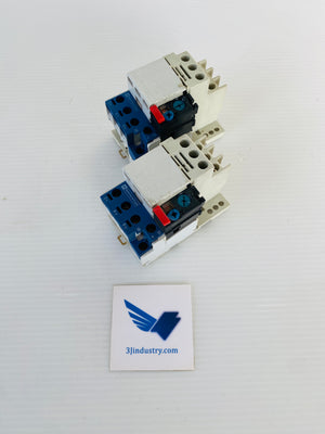 LOT OF 2 - LR3-E005 - WITH BASE  - 660VAC - 10A  -  TELEMECANIQUE  LR3E005 THERMAL OVERLOAD RELAY