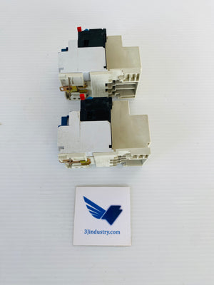 LOT OF 2 - LR3-E005 - WITH BASE  - 660VAC - 10A  -  TELEMECANIQUE  LR3E005 THERMAL OVERLOAD RELAY