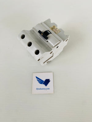 NB3P15 - LR12188 - 3 POLE- 15A - 240V  -  FEDERAL PIONEER   CIRCUIT BREAKER