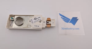 R38  -  Juno Track Lighting Fitting Power Feed 120V, 60Hz, 20A