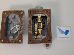 DS 415 - Crouse Hinds Snap switch