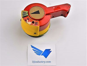 RH10-NA Klockner Moeller RH10 NA is an handle for nzm10 nzm11 series breaker