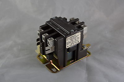 30F0301 Contactor  COIL 110/120 VAC - FASCO IND INC  -  Blazer/Liskey Contactor