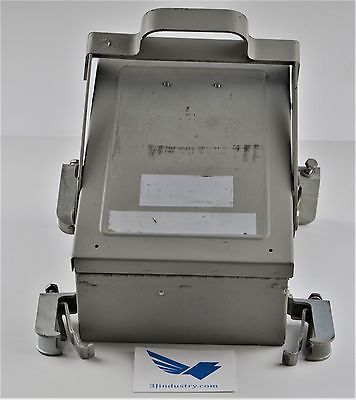 FE5736  -  CROUSE HINDS FE Switch