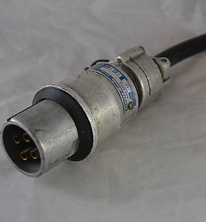 APJ-3353  -  Crouse Hinds  -  Plug Receptacle