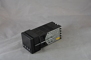 T4811100  -  Red Lion  -  Temperature Controller  T48 11 100