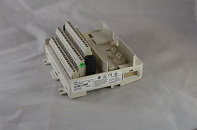 Tu830v1 Extended Module 3BSE013234R1 ABB TU830V1 PLC Extended Module Termination Unit ABB Adva ...