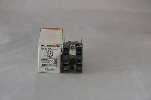 ZBE102  -  Schneider   -  Switch Contact Blocks