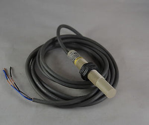 E2K-X4MF1  -  Omron  -  Proximity Sensor