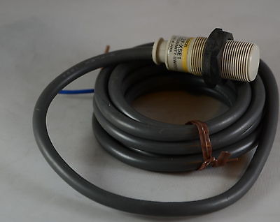 E2F-X5E1  -  Omron  -  Sensor