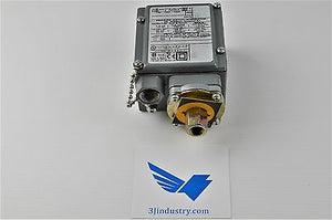 9012 GAW-4  -  Square D 9012 Switch