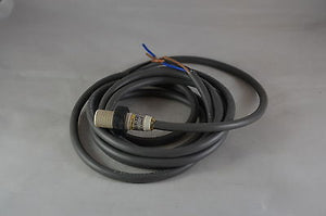 E2F-X2E1  -  Omron  -  Proximity Sensor