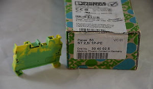 Lot of 27 - 3040025  -  Phoenix Contact  -  Ground Modular Terminal Block
