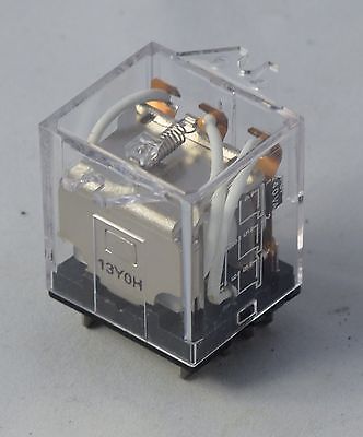 LY3F-240VAC LOT OF 5 - OMRON LY - LY3F 240VAC General Purpose Relay Plug-in 3PDT