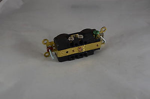 HBL5252  -  Plug  -  Hubbell