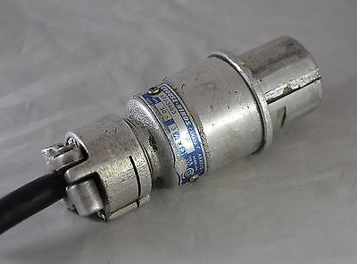 APJ-3463  -  Crouse Hinds  -  Sleeve Connector