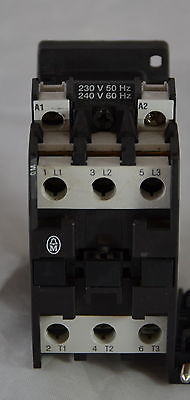 DIL0M  (230V/50HZ 240V/60HZ)  -  Moeller  -  Motor Contactor