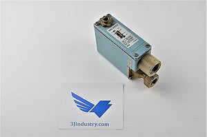 XMJ-A0037  -  Telemecanique XMJ Switch