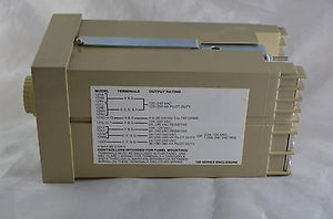MODEL 121A CONTROLLER  -  BARBER COLMAN  -  Analog Temperature Controller