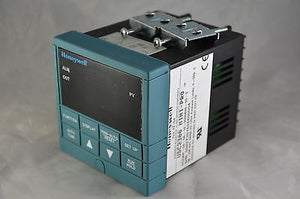 UDC2300 MINI-PRO Honeywell DC230B-C0-0A-10-0000B00-00-00 - DC230 Controller