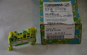 Lot of 27 - 3040025  -  Phoenix Contact  -  Ground Modular Terminal Block