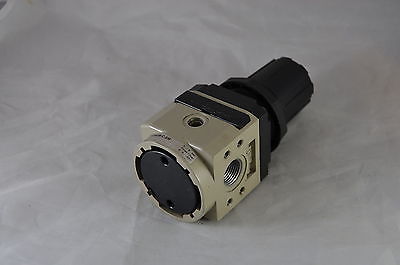 17202B.C.SM  -  Pneumax  -  Pressure Regulator