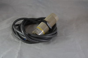 E2K-X15ME1  -  Omron   -  Cylindrical Proximity Sensor