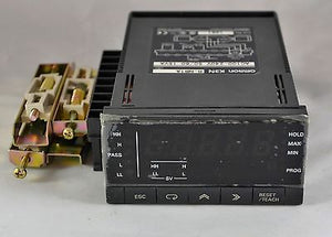 K3NR-NB1A - OMRON K3NR Frequency Rate Meter 1/8 DIN - NPN - PNP 100 to 240 VAC