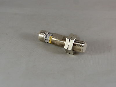 E2E-X2E1-M1  -  Omron  -  Cylindrical Proximity Sensor