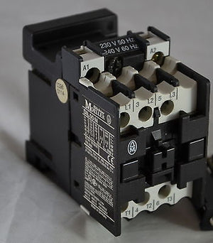 DIL00M (230V/50HZ 240V/60HZ  -  Moeller  -  Mini Contactor