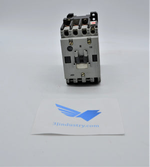 100-A30N*3 SERIE B - 100A30N3  -  Allen Bradley 100 CONTACTOR