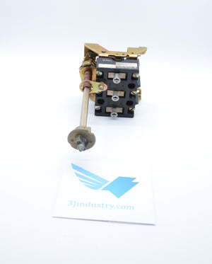 X-213898  -  ALLEN BRADLEY X-21 DISCONNECT SWITCH